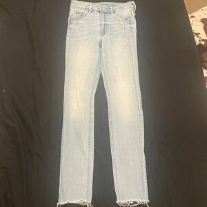 H&M Light Blue Cropped Jeans